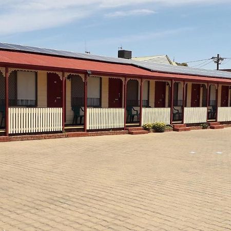 Daydream Motel And Apartments Broken Hill Exterior foto