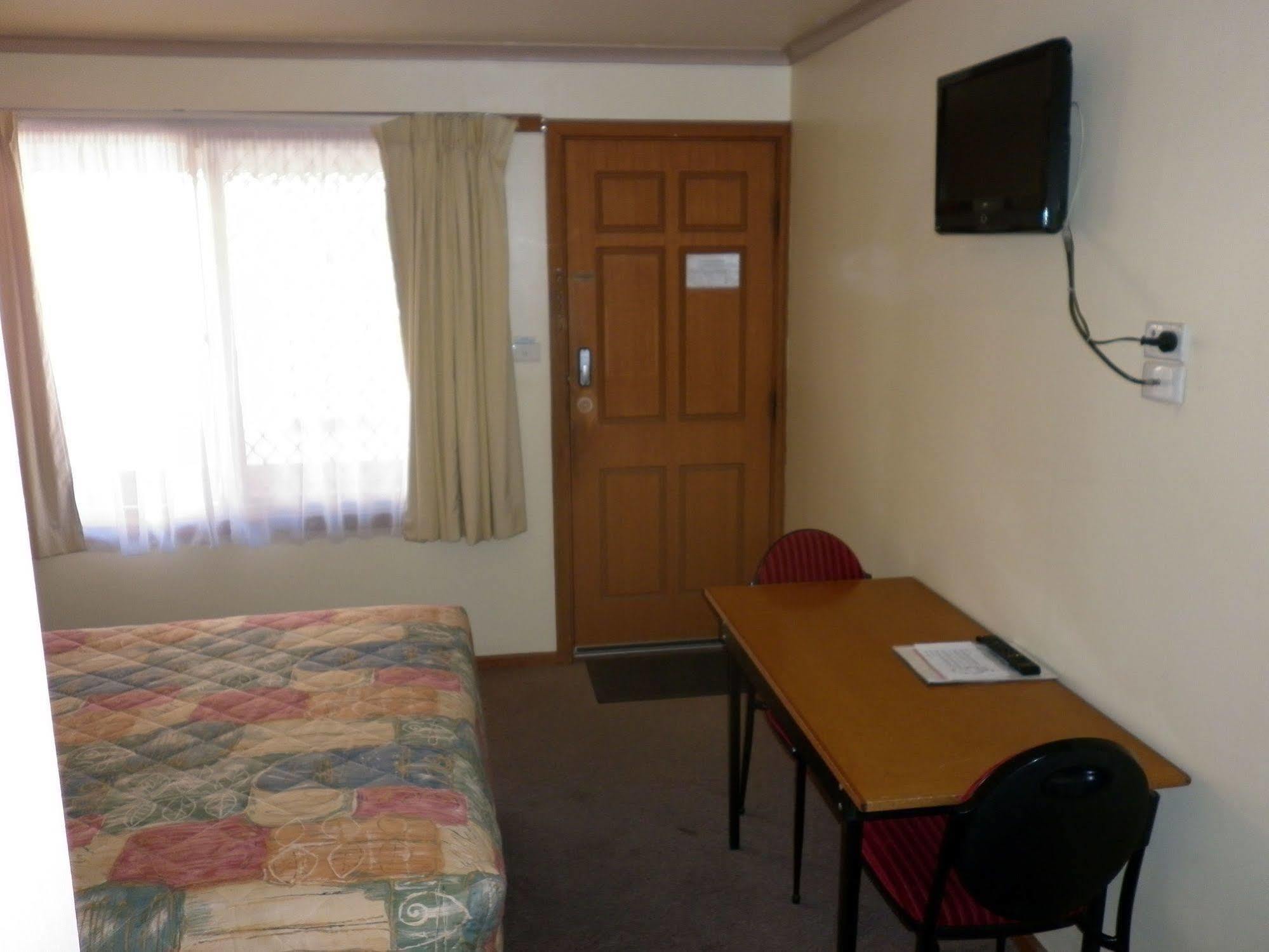 Daydream Motel And Apartments Broken Hill Exterior foto